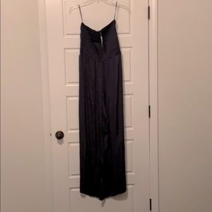 STRAPLESS PALAZZO JUMPSUIT